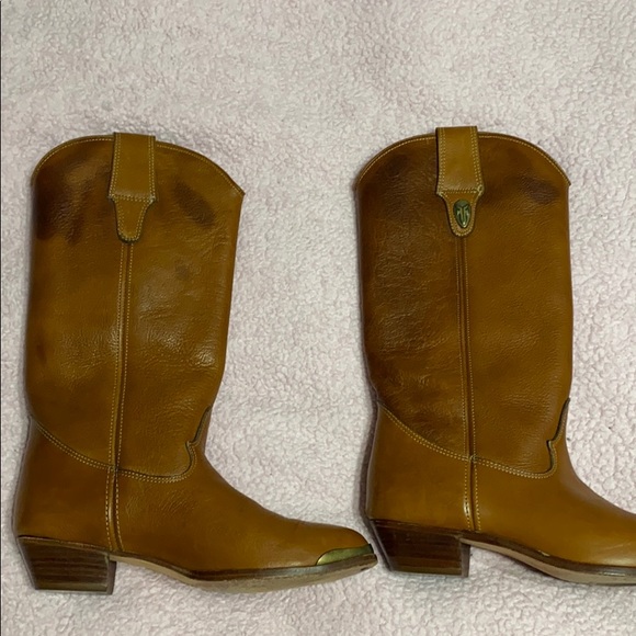 Frye Boots - Picture 5 of 9